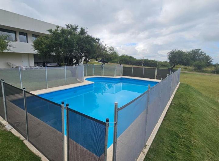 Casa · 400m² · 1 Ambiente · 1 Cochera