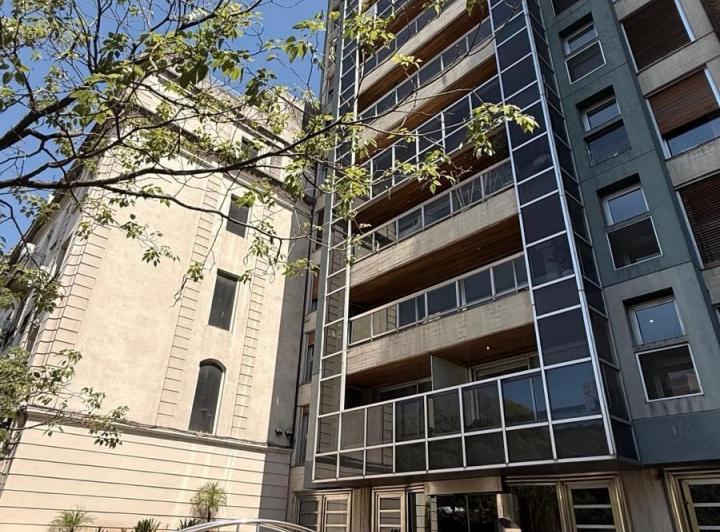 Departamento · 214m² · 8 Ambientes · 2 Cocheras