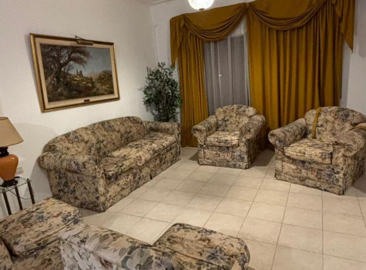 Casa · 180m² · 5 Ambientes · 2 Cocheras