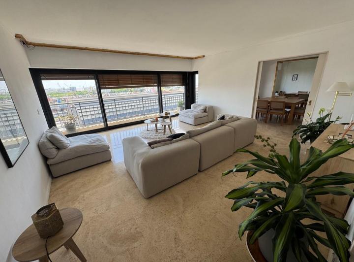 Departamento · 168m² · 4 Ambientes · 1 Cochera