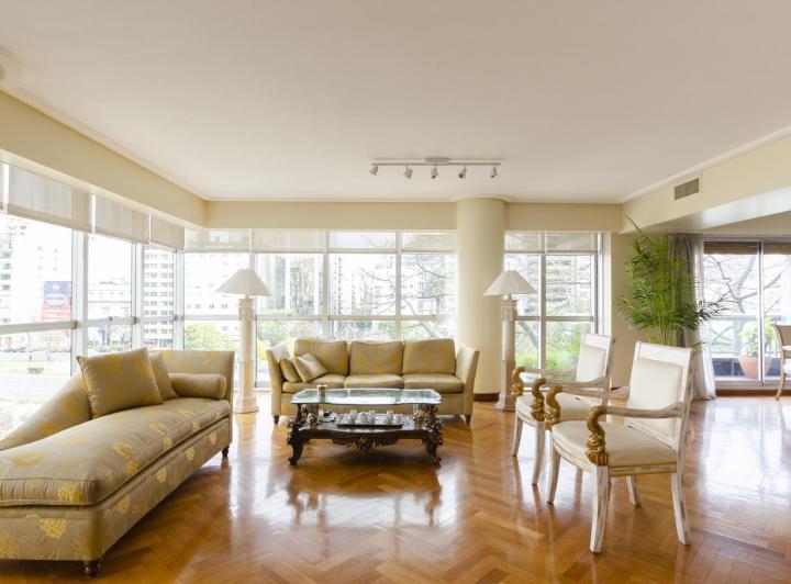 Departamento · 235m² · 5 Ambientes · 2 Cocheras
