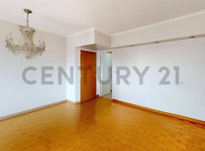 Departamento · 77m² · 4 Ambientes · 1 Cochera