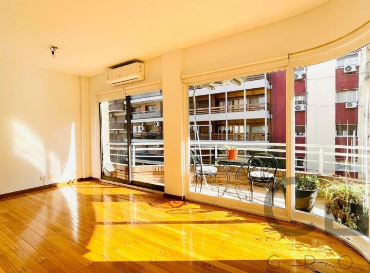 Departamento · 87m² · 4 Ambientes · 1 Cochera