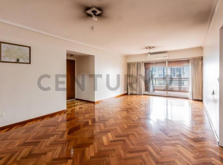 Departamento · 132m² · 5 Ambientes · 1 Cochera