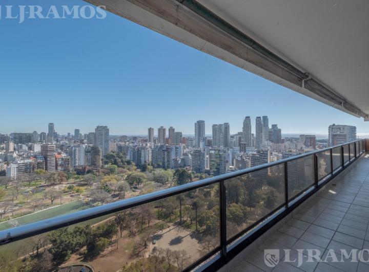 Departamento · 230m² · 5 Ambientes · 3 Cocheras