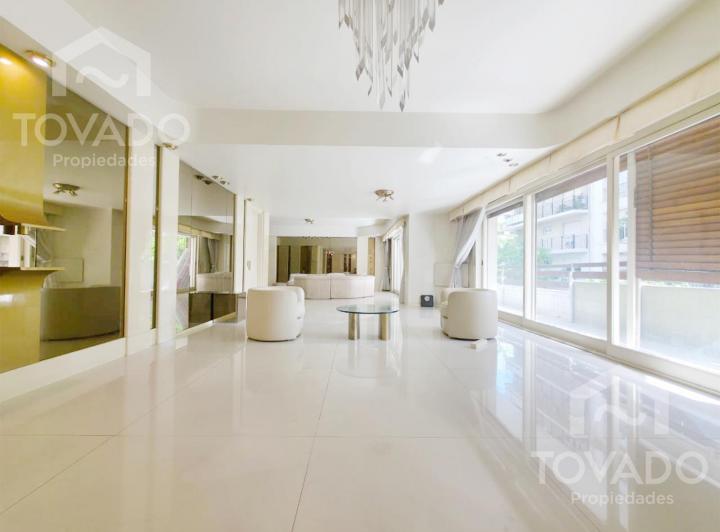 Departamento · 239m² · 4 Ambientes · 1 Cochera