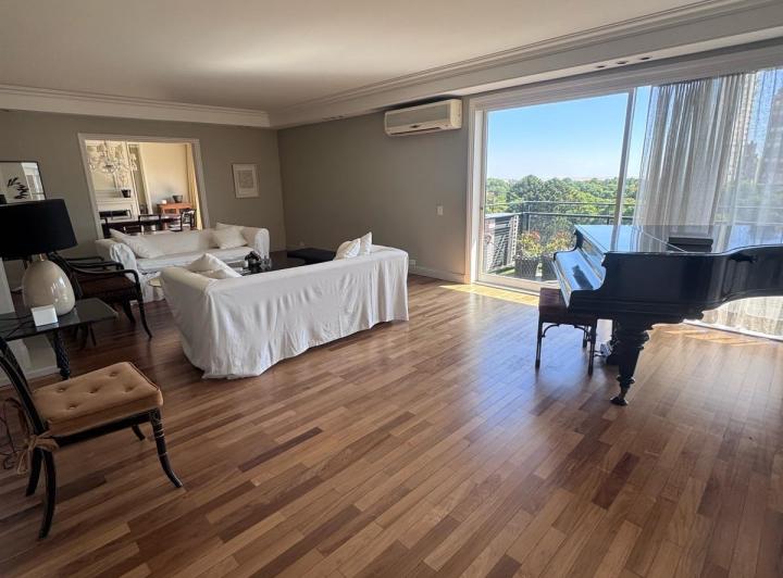 Departamento · 300m² · 5 Ambientes · 1 Cochera
