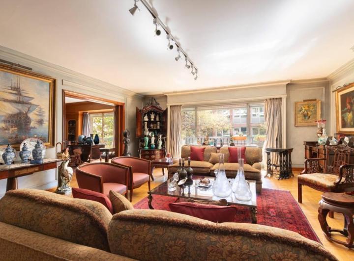 Departamento · 337m² · 9 Ambientes · 1 Cochera