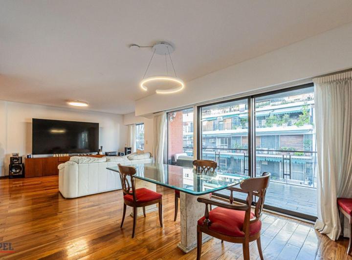 Departamento · 197m² · 7 Ambientes · 2 Cocheras