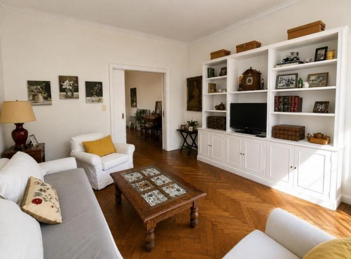 Departamento · 197m² · 7 Ambientes · 1 Cochera