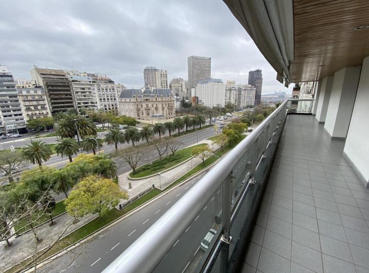 Departamento · 240m² · 5 Ambientes · 2 Cocheras