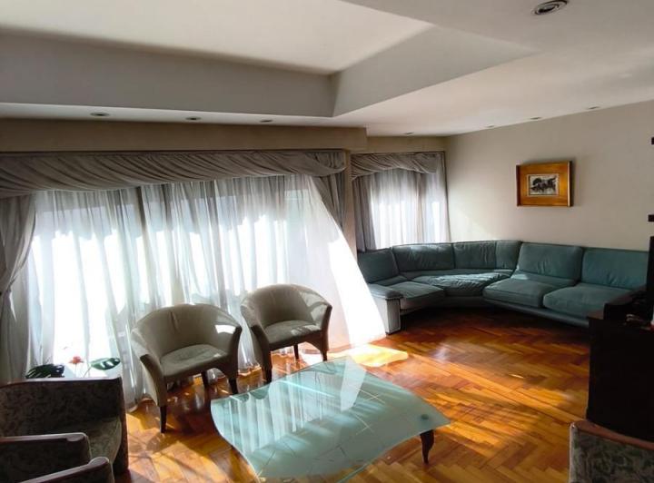 Departamento · 102m² · 4 Ambientes · 1 Cochera
