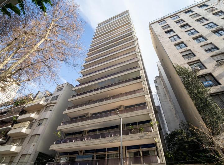 Departamento · 190m² · 4 Ambientes · 2 Cocheras