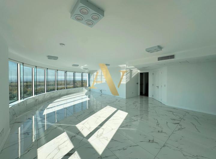 Departamento · 214m² · 4 Ambientes · 1 Cochera