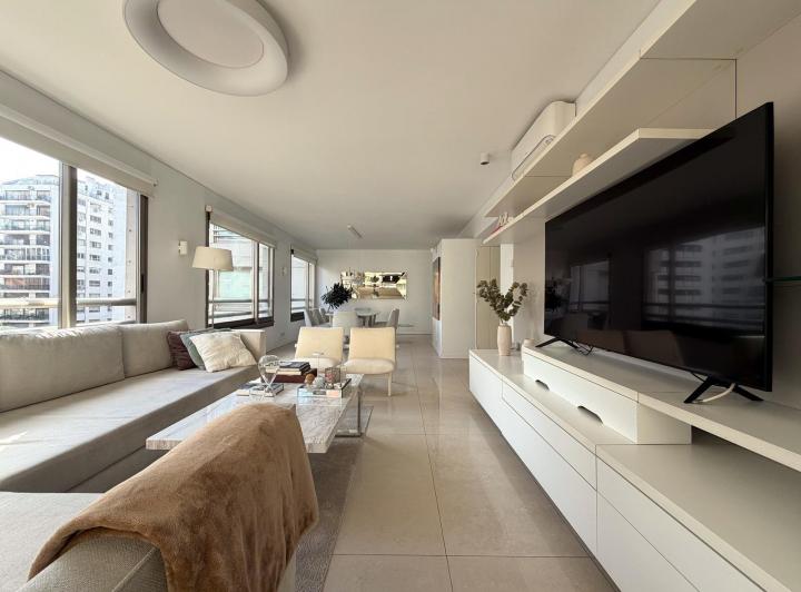 Departamento · 161m² · 4 Ambientes · 2 Cocheras