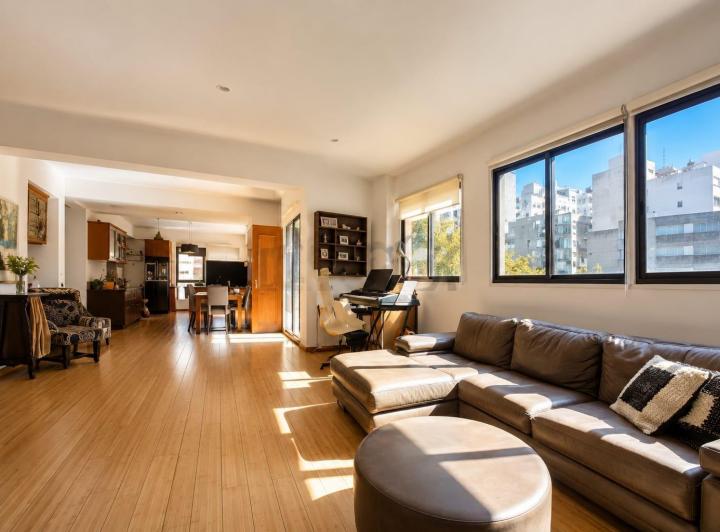 Departamento · 190m² · 6 Ambientes · 1 Cochera