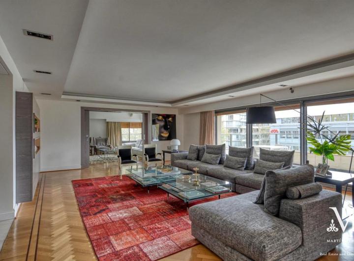 Departamento · 390m² · 6 Ambientes · 3 Cocheras