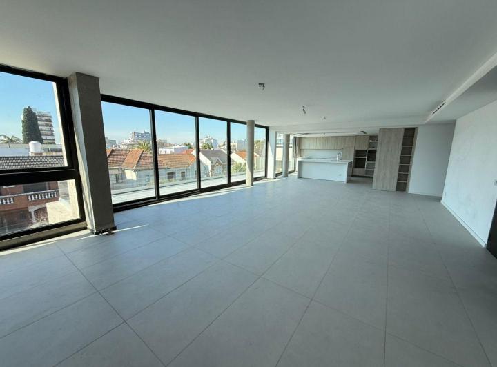 Departamento · 195m² · 4 Ambientes · 2 Cocheras