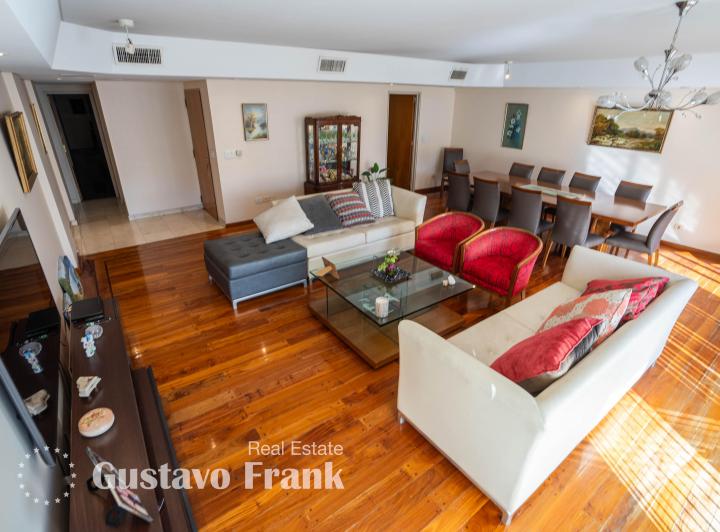 Departamento · 197m² · 4 Ambientes · 1 Cochera