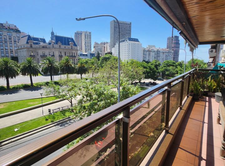 Departamento · 200m² · 5 Ambientes · 2 Cocheras
