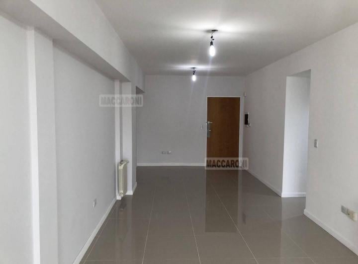 Departamento · 80m² · 4 Ambientes · 1 Cochera