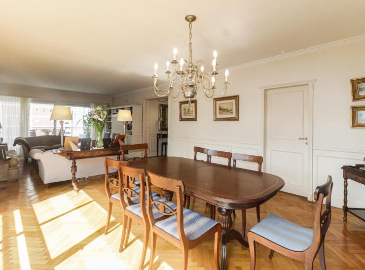 Departamento · 180m² · 4 Ambientes · 1 Cochera
