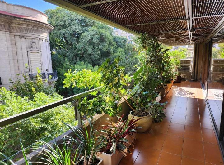 Departamento · 256m² · 5 Ambientes · 2 Cocheras