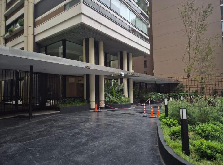 Departamento · 220m² · 5 Ambientes · 2 Cocheras