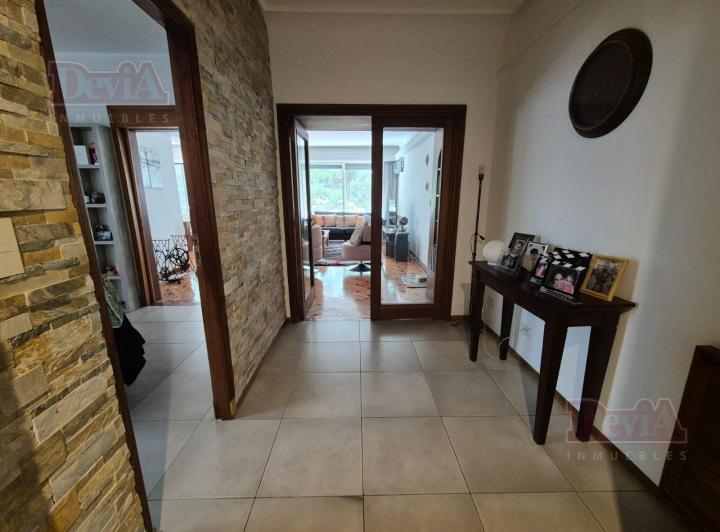 Departamento · 186m² · 5 Ambientes · 1 Cochera