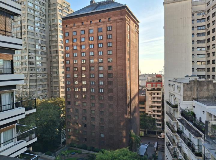 Departamento · 200m² · 5 Ambientes · 1 Cochera