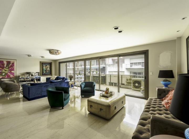 Departamento · 248m² · 5 Ambientes · 2 Cocheras