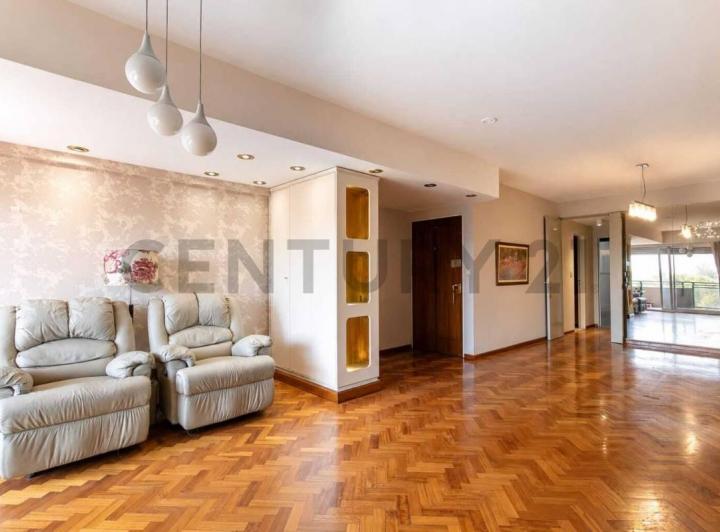 Departamento · 139m² · 5 Ambientes · 1 Cochera