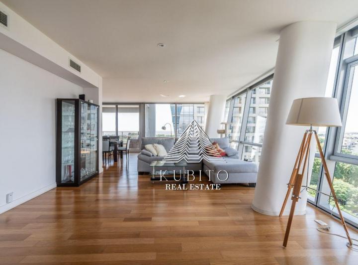 Departamento · 227m² · 5 Ambientes · 2 Cocheras