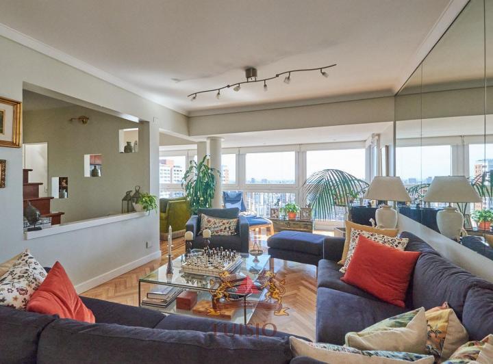 Departamento · 210m² · 5 Ambientes · 2 Cocheras