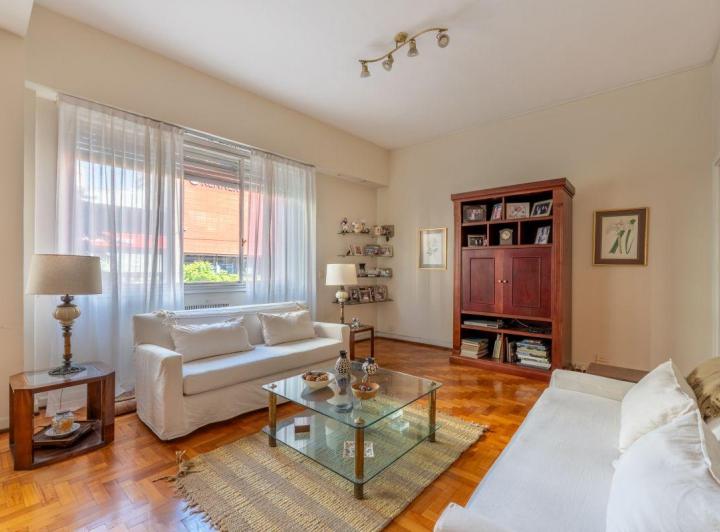 Departamento · 190m² · 5 Ambientes · 1 Cochera