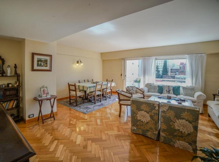 Departamento · 170m² · 5 Ambientes · 1 Cochera