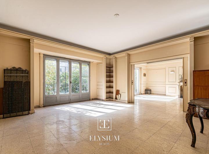 Departamento · 220m² · 4 Ambientes · 1 Cochera