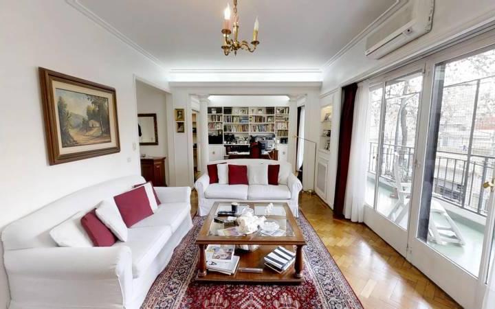 Departamento · 210m² · 5 Ambientes · 1 Cochera