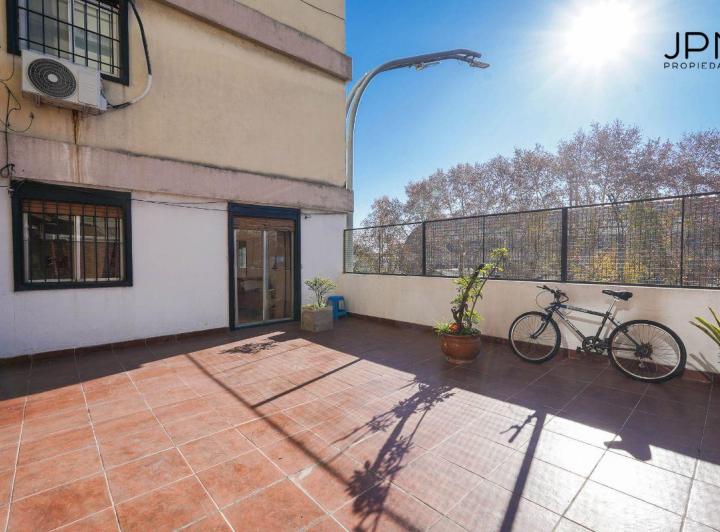 Departamento · 80m² · 4 Ambientes · 1 Cochera