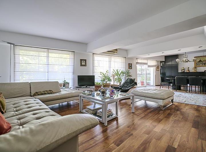 Departamento · 178m² · 5 Ambientes · 1 Cochera
