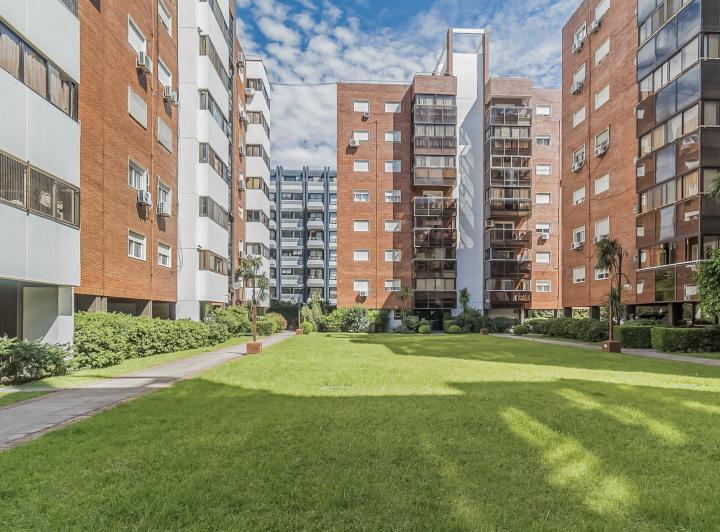 Departamento · 94m² · 4 Ambientes · 1 Cochera