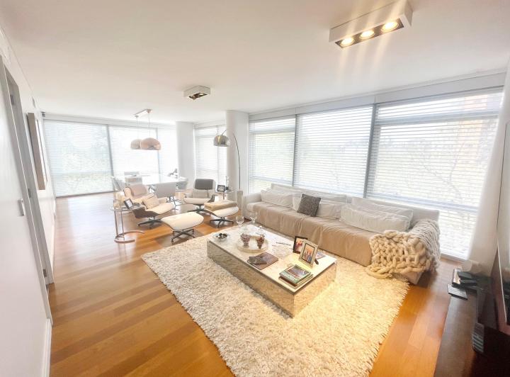 Departamento · 220m² · 4 Ambientes · 2 Cocheras