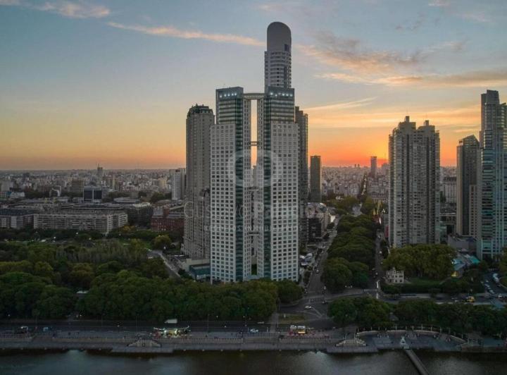 Departamento · 426m² · 5 Ambientes · 4 Cocheras