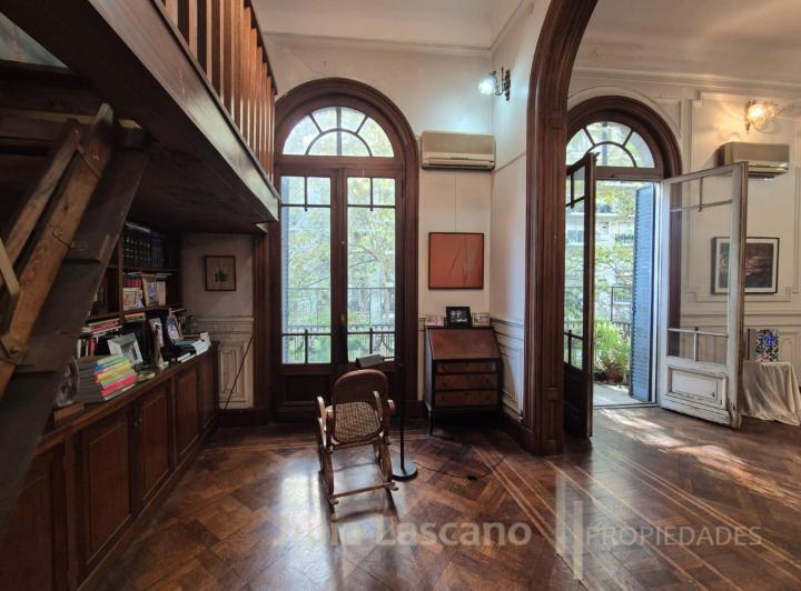 Departamento · 321m² · 8 Dormitorios