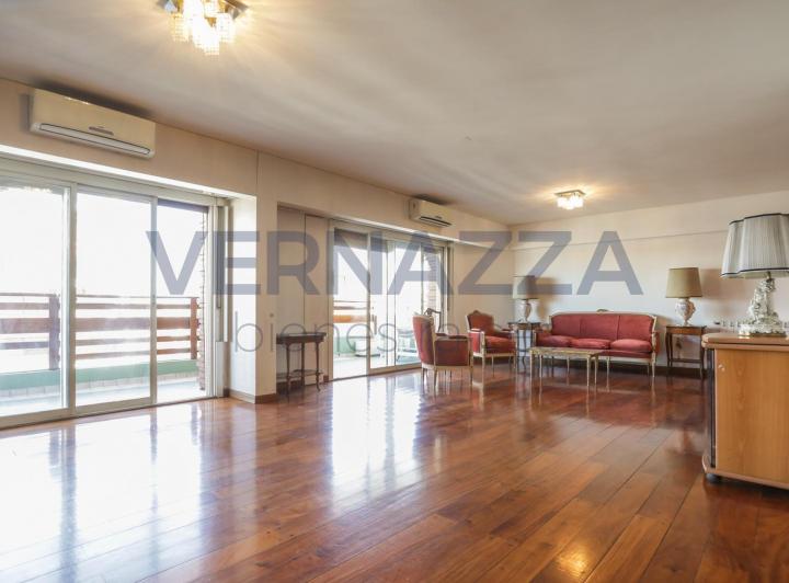 Departamento · 238m² · 5 Ambientes · 2 Cocheras