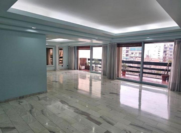 Departamento · 171m² · 5 Ambientes · 1 Cochera