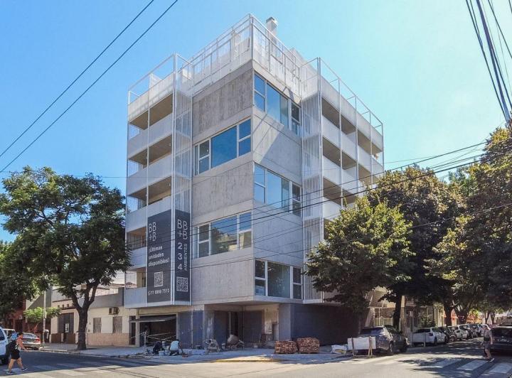 Departamento · 93m² · 4 Ambientes · 1 Cochera
