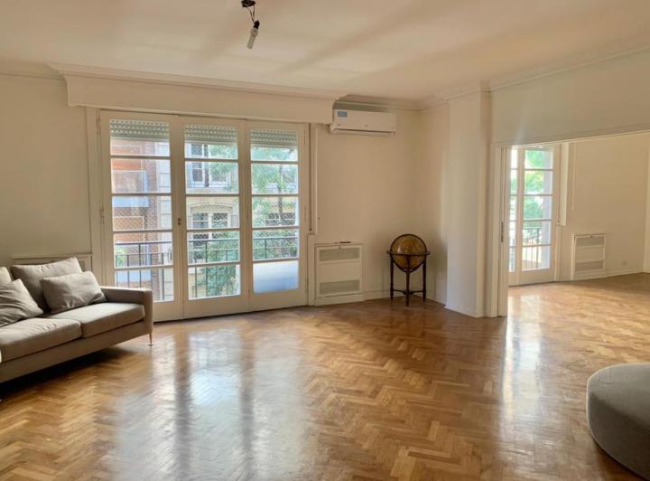 Departamento · 269m² · 6 Ambientes · 2 Cocheras