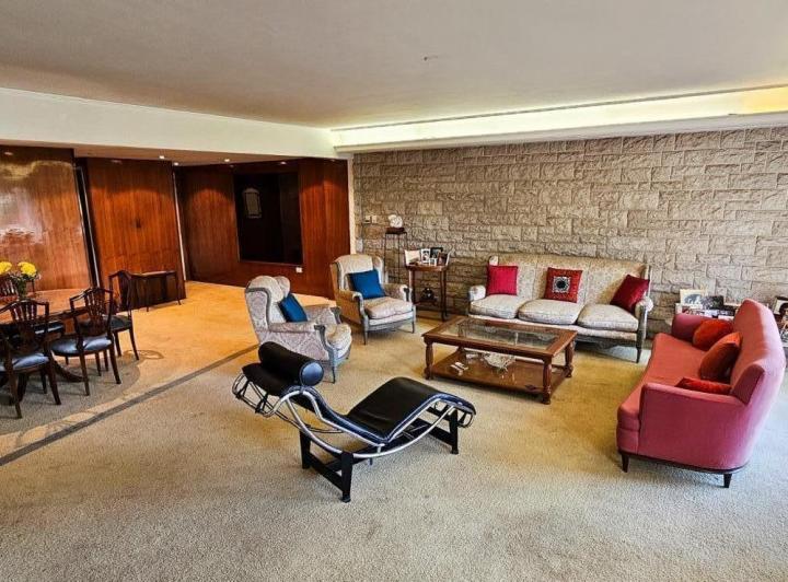 Departamento · 266m² · 7 Ambientes · 1 Cochera