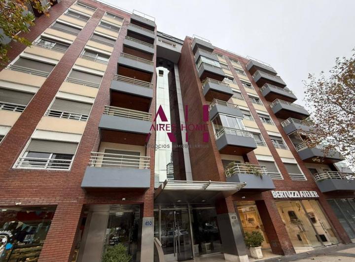 Departamento · 81m² · 4 Ambientes · 1 Cochera